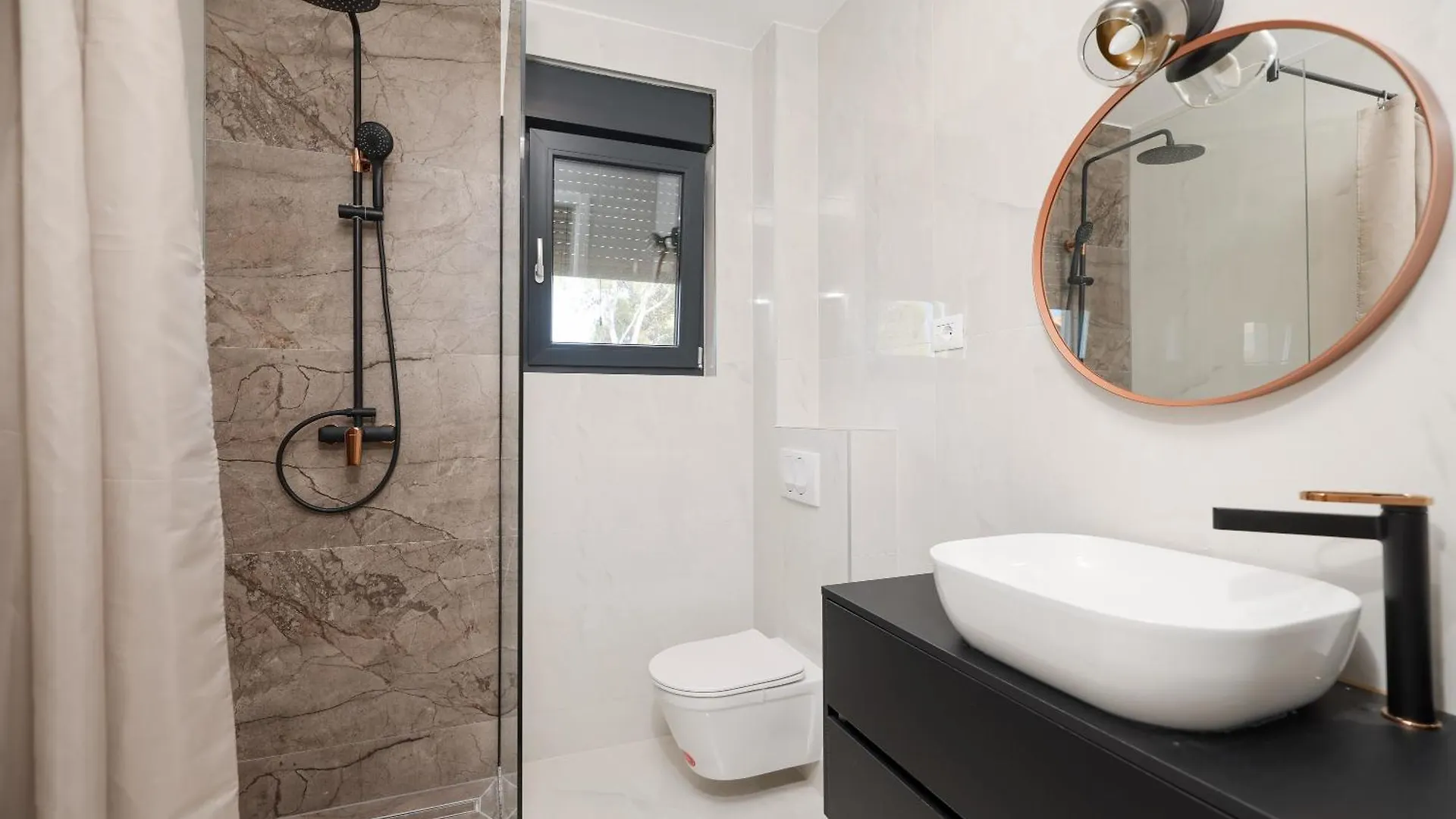 Two Bedroom Apt Luxury Gold Ivana With Private Parking 扎达尔