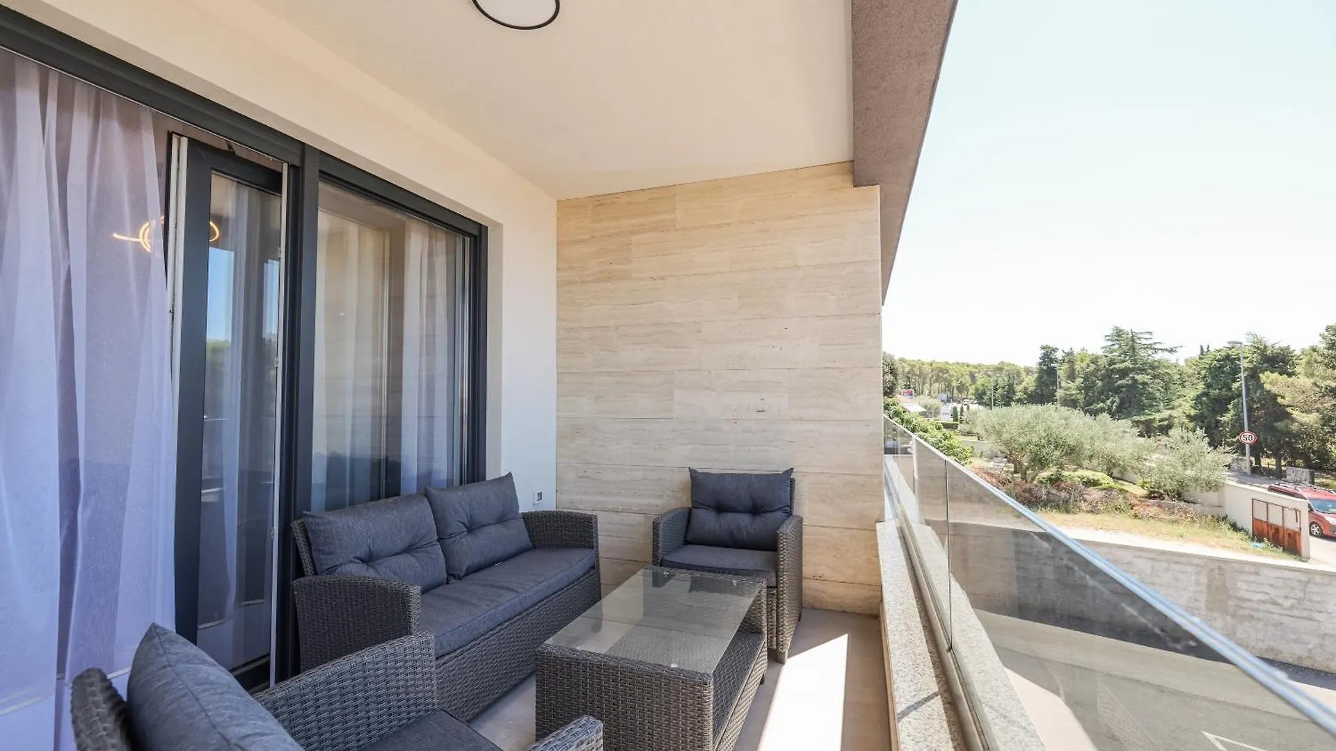 Two Bedroom Apt Luxury Gold Ivana With Private Parking 扎达尔 0*,