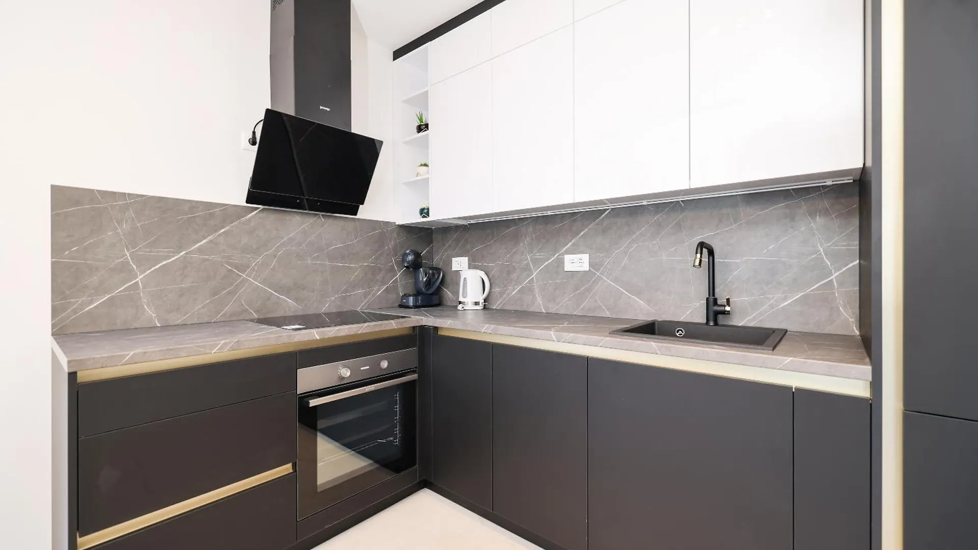 公寓 Two Bedroom Apt Luxury Gold Ivana With Private Parking 扎达尔