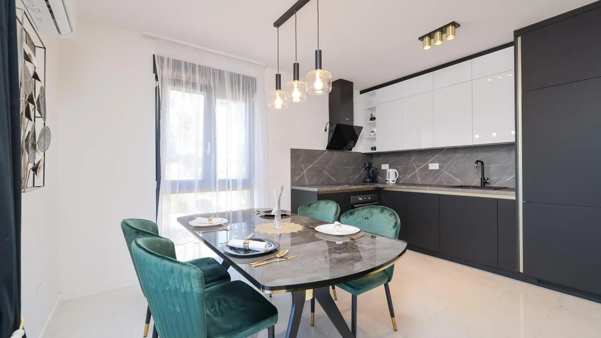 Two Bedroom Apt Luxury Gold Ivana With Private Parking 扎达尔 0*,  克罗地亚