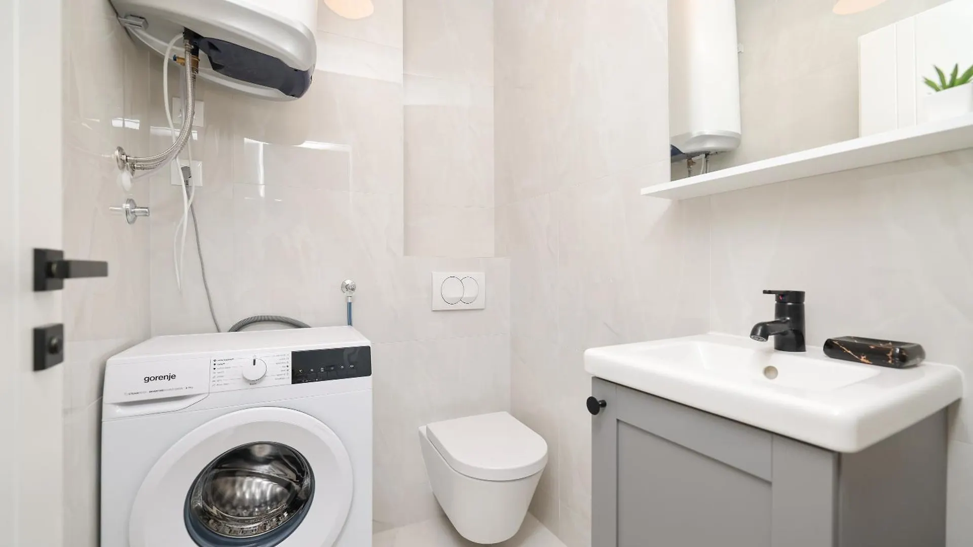Two Bedroom Apt Luxury Gold Ivana With Private Parking 扎达尔 克罗地亚
